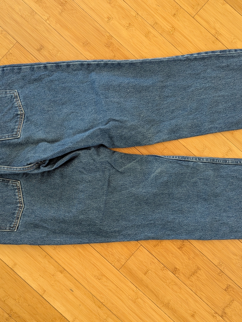 L.L. Bean Women Classic Straight-Leg Jeans - Picture 4 of 4